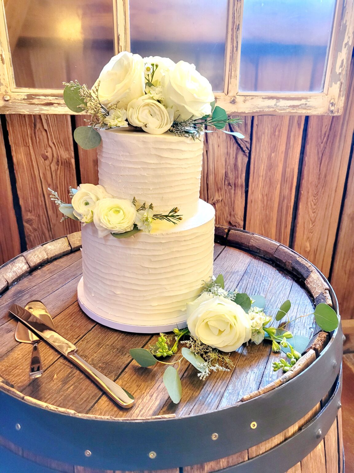 Two Tier Wedding Cake