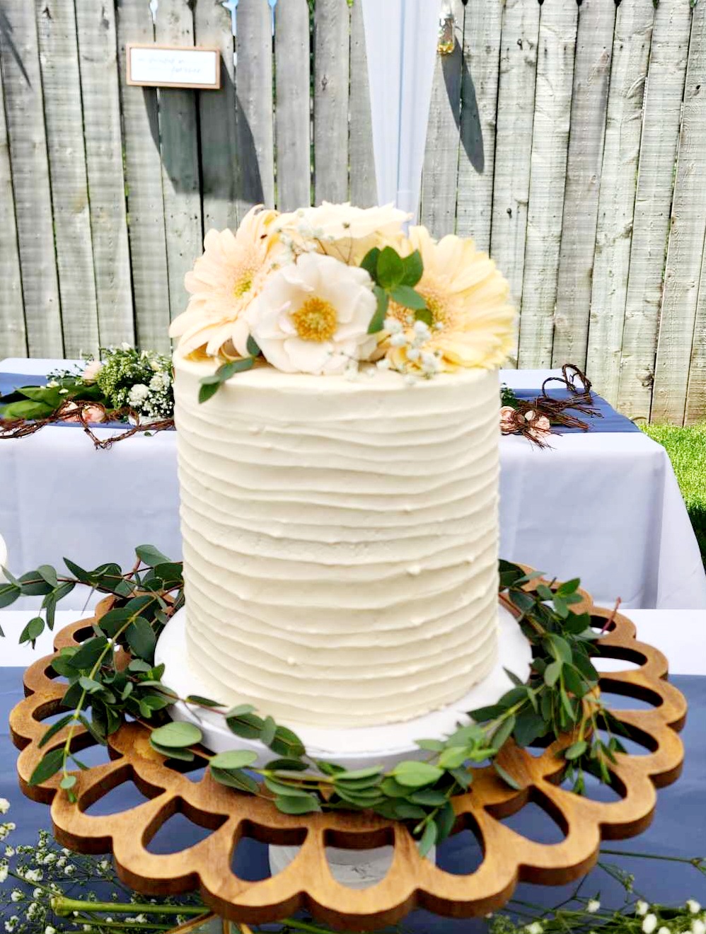 Single Tier Wedding Cake